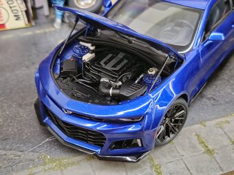 Chevrolet Camaro ZL1 2017 1:18 Autoart - 7