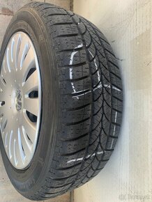 Predám disky so zimnými pneumatikami 205/55 R16 a puklicami - 7