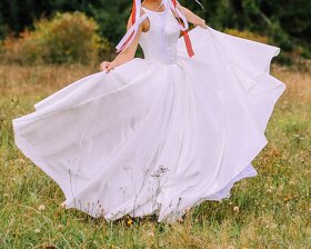Jednoduché saténové svadobné šaty veľkosť S, M - 7