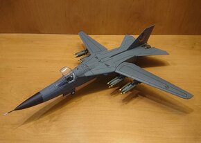 F-111 Aardvark - model letadla 1:72 - 7