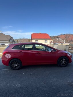 Hyundai i30 1.6 diesel 81kw 2015, nová stk - 7