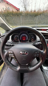 KIA CEED II 12- 1.6 CRDI  Kapota , dvere , naraznik , motor - 7