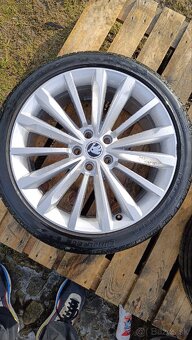 zliatinové disky skoda superb III 19" Trinity - 7