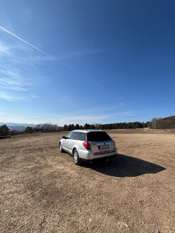 Subaru Outback 2.5 Benzín + LPG 2004 - 7