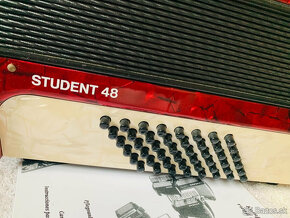 Predám detský akordeón Hohner Student 48 basový- top stav. - 7