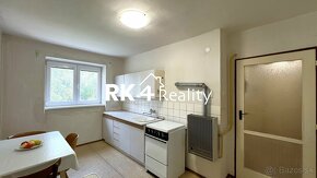 RK4 Reality - NA PREDAJ - 2 izbový byt so súkromným parkovan - 7