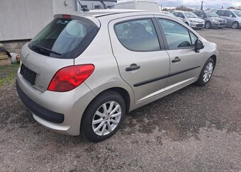 Peugeot 207 1,4 HDI 70 k Urban nafta manuál 50 kw - 7