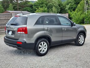 KIA SORENTO 2,2CRDi 4x4 - 7