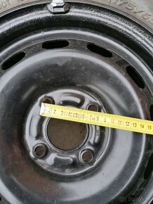 Predám zimné pneumatiky 175/65 R14 82T - 7