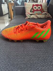 Predám kopačky adidas predator velkost 8UK/42 - 7