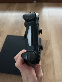 Playstation 4 slim 1T v stave ako nový - 7