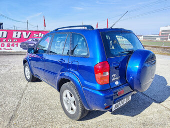 Toyota RAV4 2.0 - 7