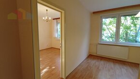 REZERVOVANÉ 1 izbový byt /DOBRÁ INVESTÍCIA/  37m2 Nitra - Kl - 7