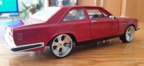 Bburago   Rols Royce,Camarouge 1:22 ,1:24 - 7