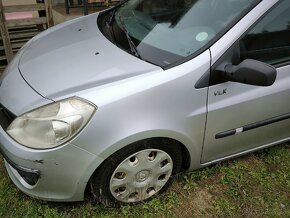 Renault Clio - 7