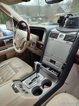 Lincoln Navigator 2 - 7