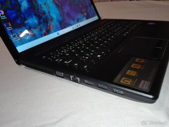 Lenovo. Intel i5. 15,6“ LED. SSD 256 GB+1 TB. RAM 16 GB. - 7