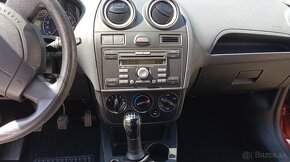 Ford Fiesta 1.25 benzín - 7