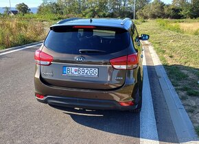 KIA Carens 1.7 CRDi 136k EX 7m A/T - 7