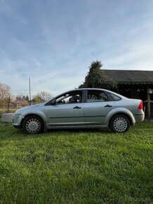 FORD FOCUS MK2 2006 - 500€ - VYŽADUJE OPRAVU - 7