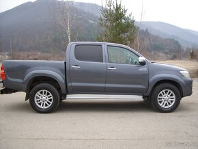 TOYOTA HILUX DOUBLECAB 2,5 D-4D 106KW 4x4 Uzavierka . - 7