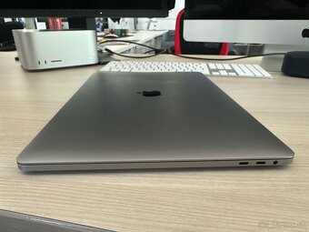 Apple Macbook Pro 15" 2,9 GHz i7/16GB/512SSD - 7