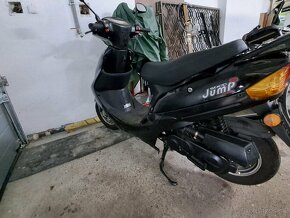 Skúter Generic Jamp 50cc r.v.2019,.4000km. - 7