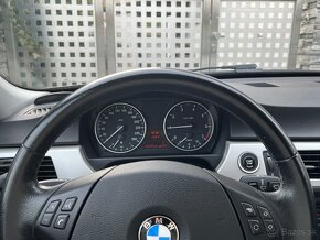 BMW e90 316i lci - 7