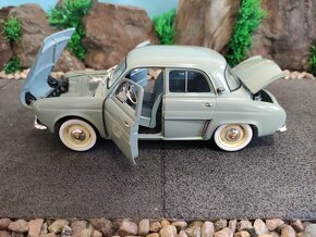 Prodám model 1:18 Renault daupine 1958 - 7