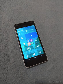 Microsoft Lumia 550 biela - 7