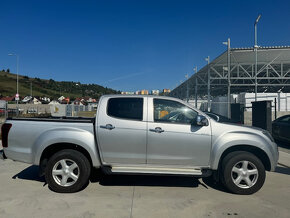 Isuzu D-max Double Cab Premium 4WD AKONTACIA OD 0% - 7