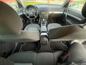 SKODA OCTAVIA SCOUT 2.0 TDI 4X4 - 7