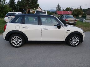 Mini Cooper D F55 diesel ročník 2015 - 7