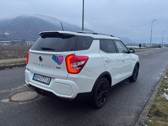 SsangYong Tivoli Grand - 7