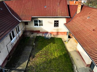 Rodinný dom s veľkým pozemkom 3.933m2 - bývanie alebo invest - 7