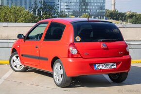 Renault Clio - 7