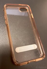 Predám iPhone 7 32GB Rose Gold - baterka 84% + kryty - 7