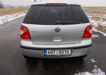 Volkswagen Polo 1,2 47KW benzín manuál 47 kw - 7