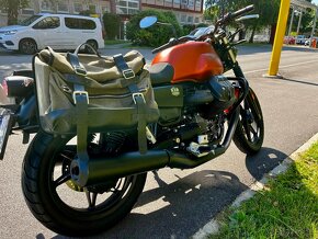 Moto Guzzi V7 Stone - 7