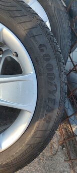 Alu disku škoda crateris 5X112 r16 zimné gumy Goodyear - 7