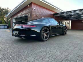 Porsche 911 Carrera 4S - 7