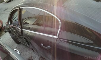 Volkswagen Passat B7 1.6 TDi 2011 predám DVERE Trysky 03L130 - 7