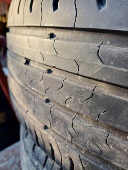 Continental 215/55 R17 - 7