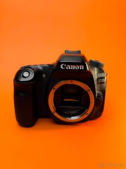 Canon EOS 80D - 7