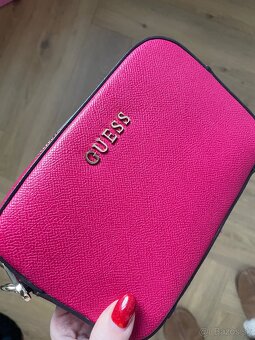 Guess malinová crossbody - 7