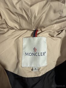 Moncler  bunda velkost xs - 7