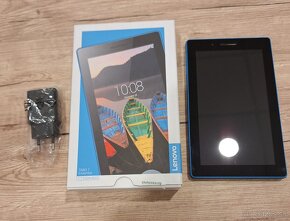 Tablet Lenovo TAB3 7" Essential 8GB - 7