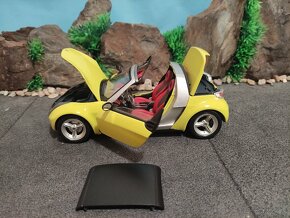 prodám model 1:18 smart roadster - 7