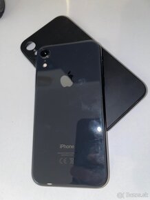 iPhone XR 64GB Black - 7