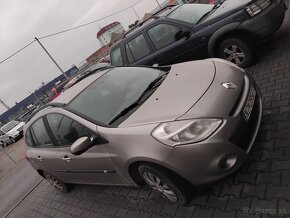 Renault clio - 7